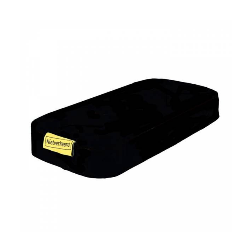 NietVerkeerd Bagegedrager kussen. Zwart